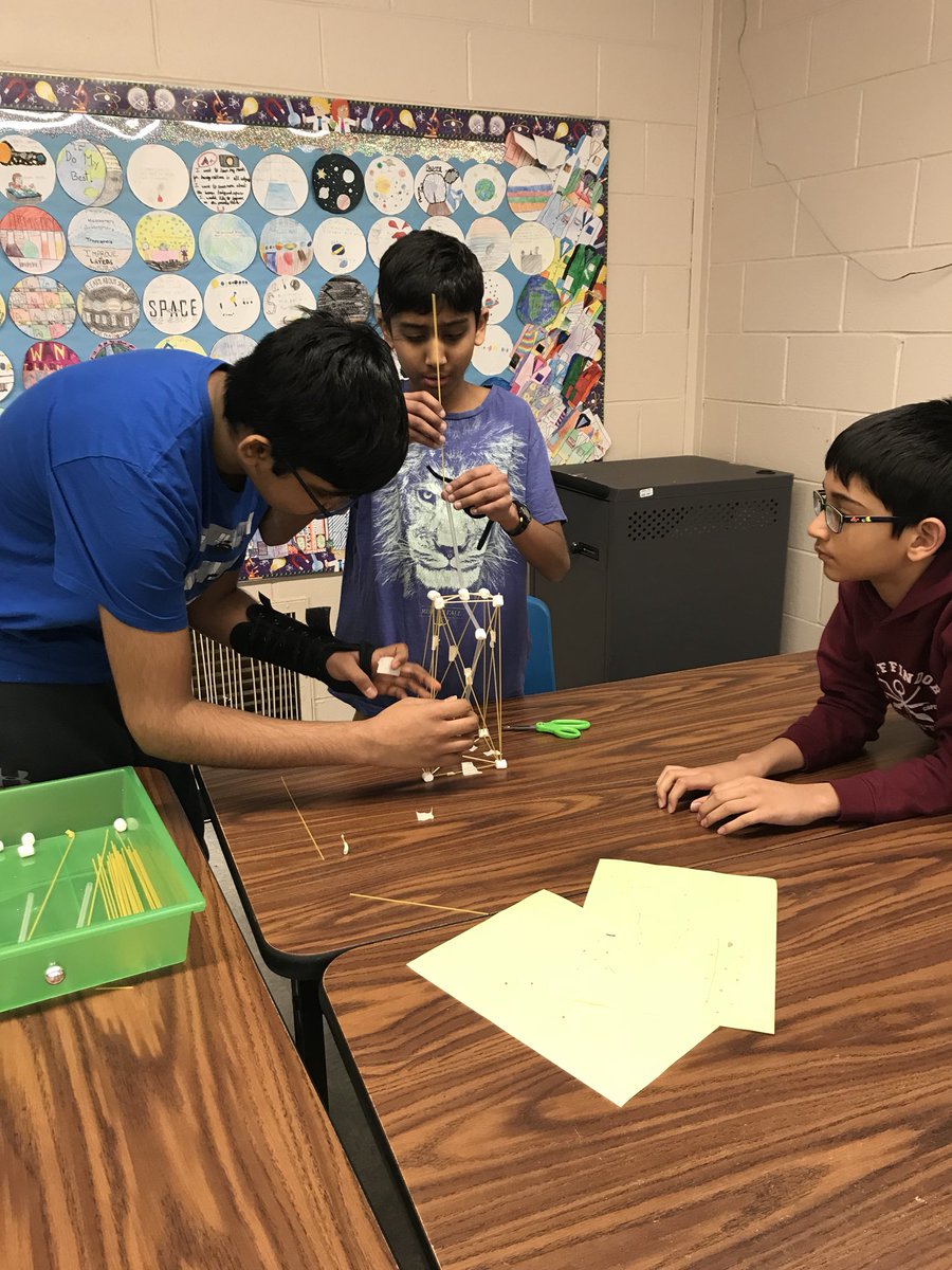 MrsGustofson's tweet photo. Earthquake Tower Challenge! 🏢#JAMAZING @JAMS_Knights https://t.co/DYAnJlaDkH
