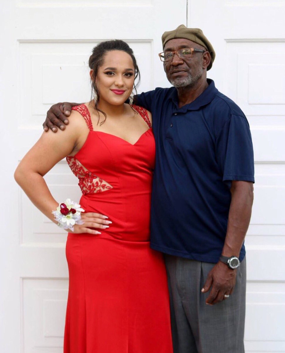 dickory___'s tweet photo. Found out my dad has lung cancer is the worst but ik he is strong enough to beat it and that god is on my side and is helping him fight through this #prayforharold ๐ https://t.co/rumf9sbjgH
