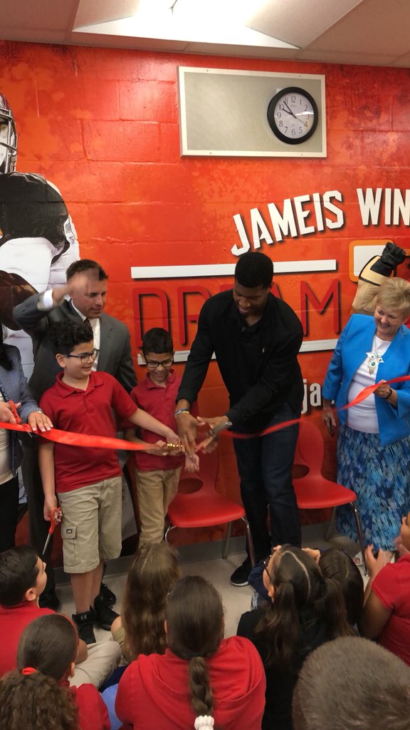 Jameis Winston tweet media