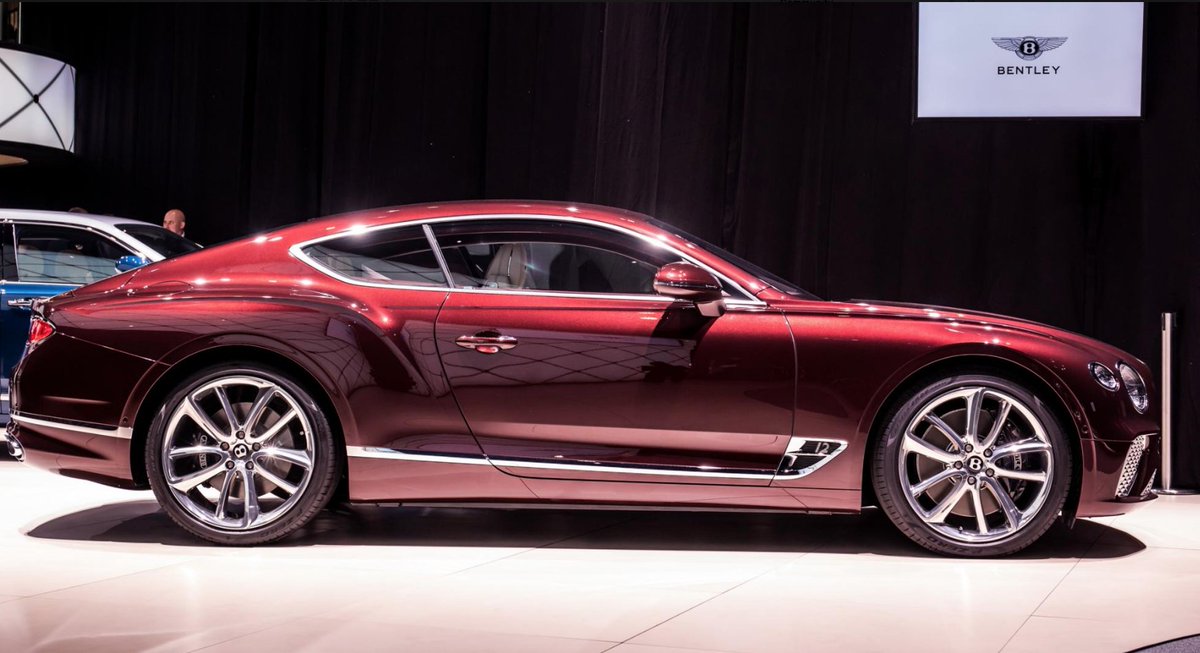 Gorgeous new #ContinentalGT at the Geneva International Motor Show.

Closer to home, you can browse our featured #Bentley models: ow.ly/T6jo30j7Qw7