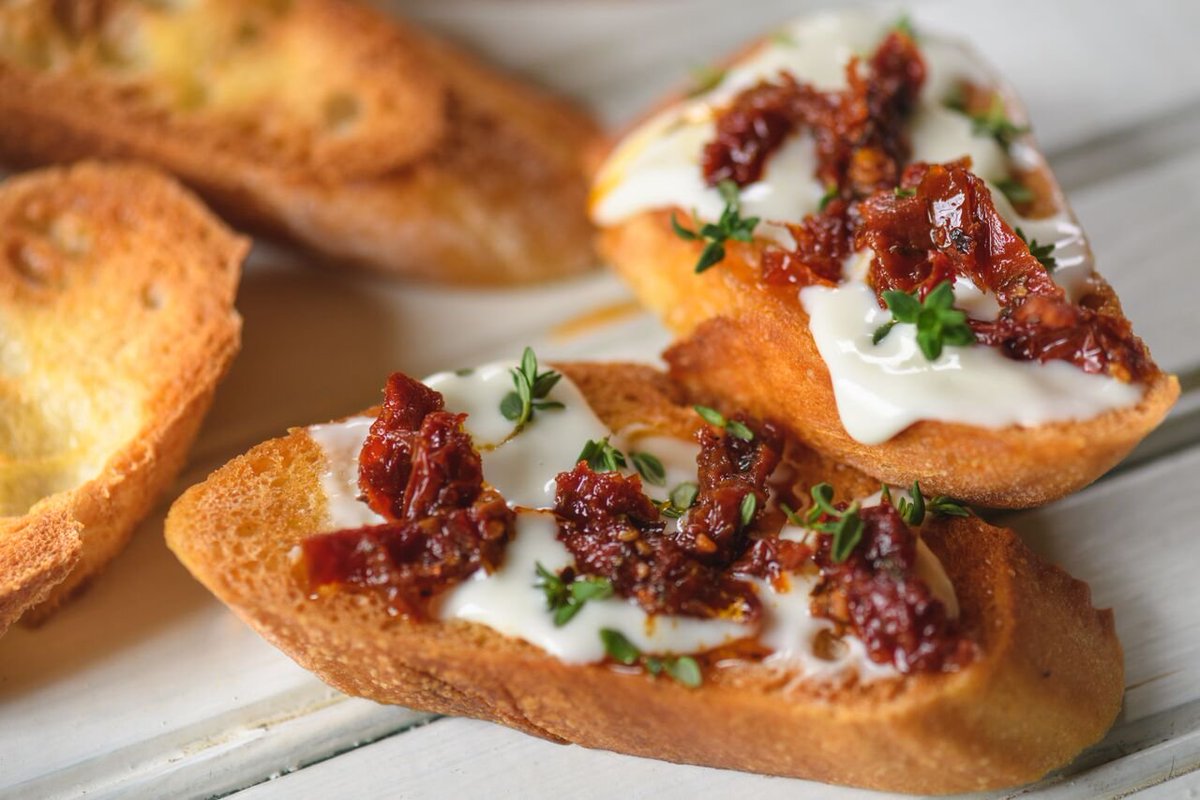 Warmer days have us ready for light dinners on the patio!  What is your favorite spring time meal?  #breadchat