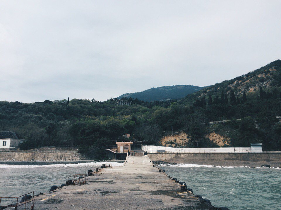 elewan31's tweet photo. Good morning from Crimea!
#DoYouKnow that the famous rock band "Kino" was founded in Crimea?
#crimea #sevastopol #simferopol #yalta #alushta #kerch #russia #russianfederation #blacksea #azovsea #sea #rock #russianrock #spring #powerinbeauty https://t.co/Qa7G2CMGNM