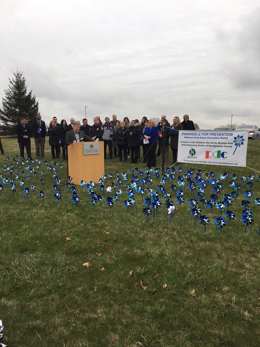 The Pinwheel Garden is firmly planted in honor of the 579 #MontcoPA @MissionKidsCAC served in '17. Thanks to @kenlawrencejr, Rep. Marcy Toepel, @MontCoPASheriff, President Pollock & all who #PassThePinwheel to promote #ChildAbusePrevention & awareness.