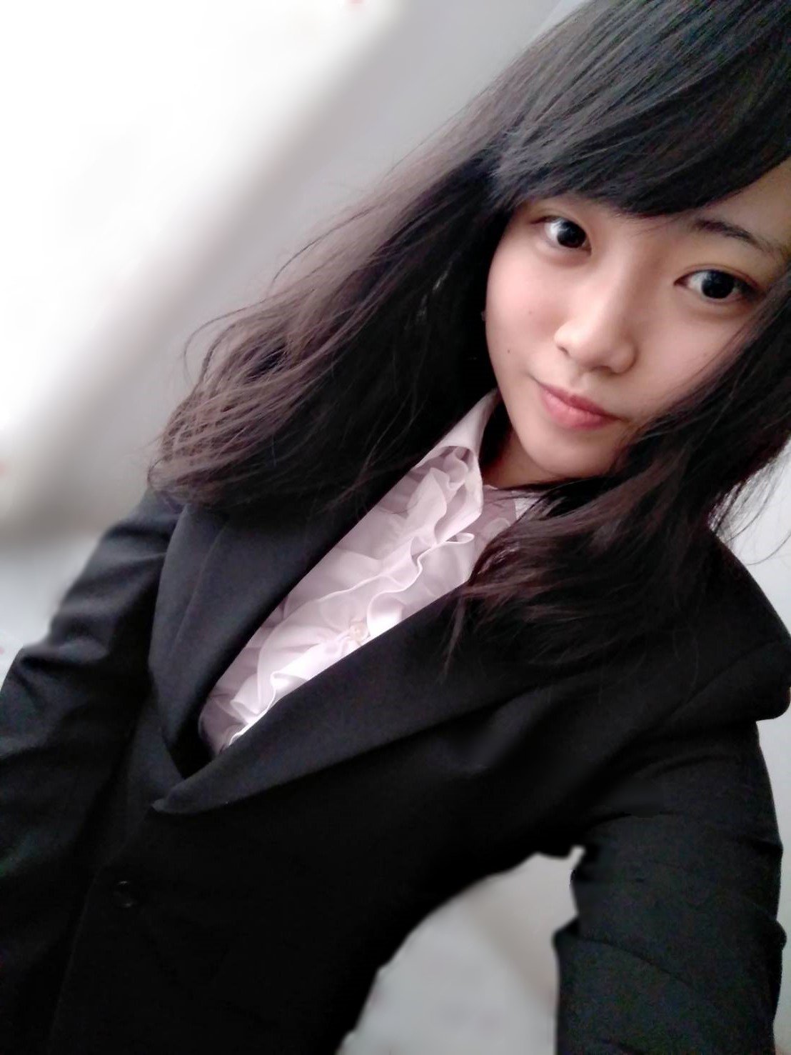 木元 美月 大学の入学式 初のスーツでした サークルの新歓の圧が凄まじく ビラを1枚貰うと次から次に先輩方が押し寄せて来る こわすぎた 理工学部だから女子少ないのに可愛い子が多いのよ ゚d゚ もう既に地味な制服 メイク禁止の高校生活がいかに楽だっ 木元 美月 大学の入学式 初のスーツでした サークルの新歓の圧が凄まじく ビラを1枚貰うと次から次に先輩方が押し寄せて来る こわすぎた 理工学部だから女子少ないのに可愛い子が多いのよ ゚d゚ もう既に地味な制服 メイク禁止の高校生活がいかに楽だっ