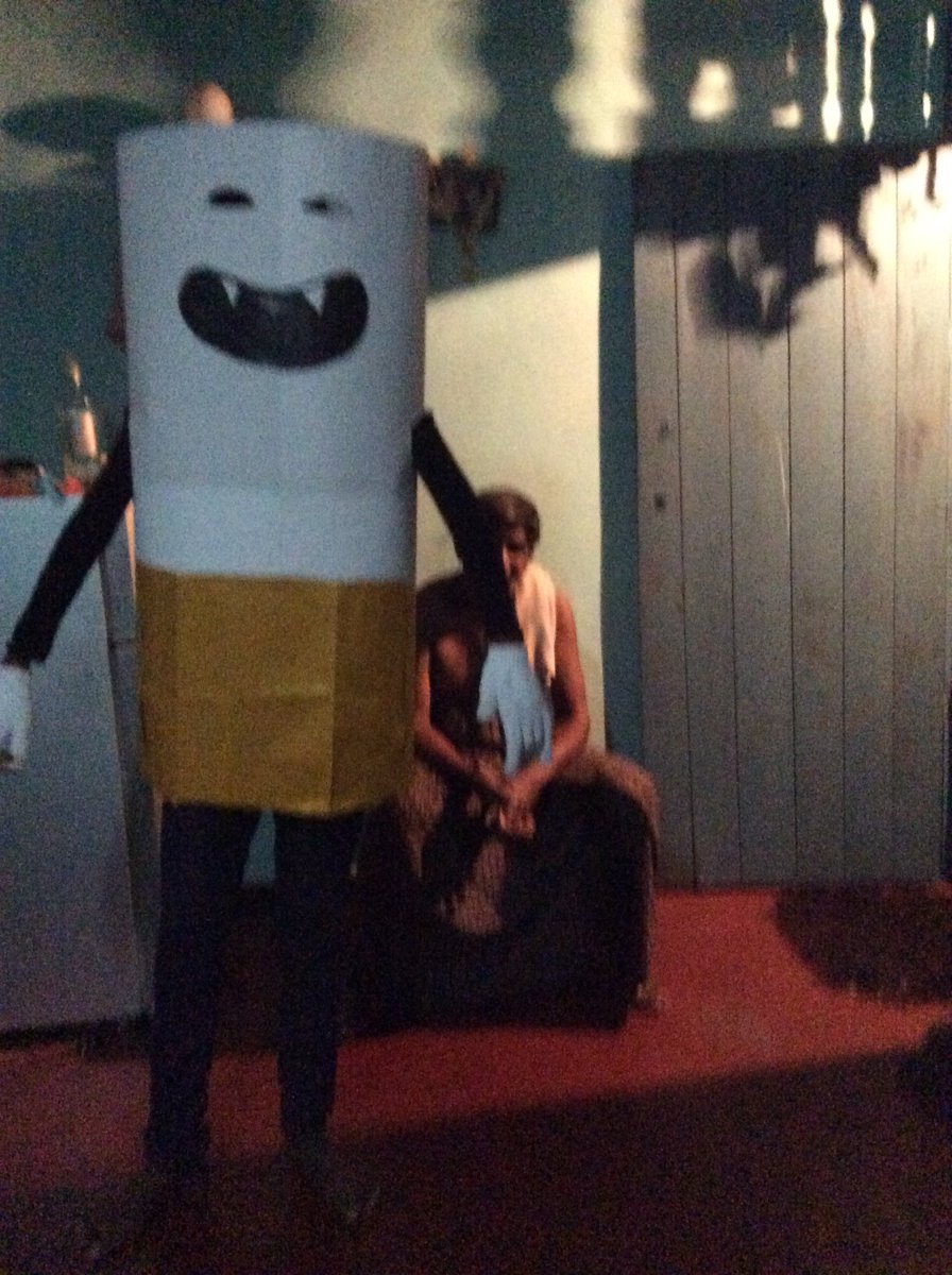 KavinMahendran's tweet photo. #cigarette #fancydress #howisit   Please call me https://t.co/hQcfUjQfB1