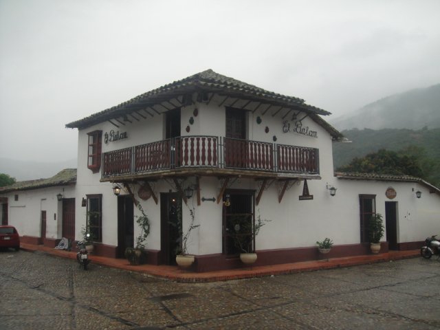 INCRET_SC's tweet photo. San Pedro del Río recibió a la Mesa del Vivir Bien en medio de lluvia y el frió de montaña, lo cual no impidió el disfrute y la recreación realizada en tan pintoresco pueblo , visitamos Pozo azul y sus aguas cristalinas y heladas y disfrutamos del gentilicio de sus habitantes, https://t.co/U1Z50b5S3Z