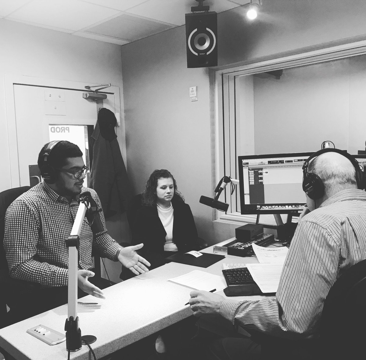 STAC_edu's tweet photo. STAC students visit CBS 880 Radio station in NYC to record for an upcoming campaign! #staccommarts #cbs880 #radio https://t.co/40MQuv2Xni