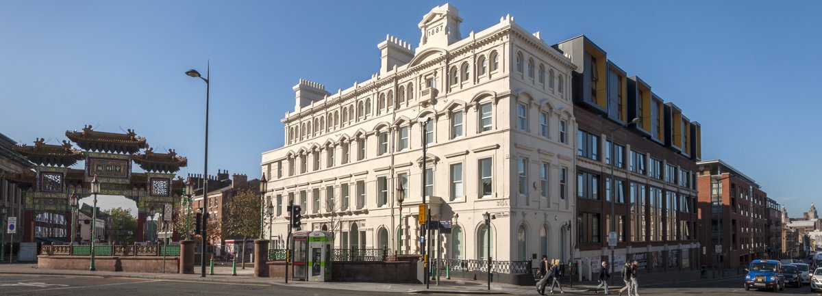 DowningLpool's tweet photo. The Arch is perfectly placed right in the heart of Liverpool City Centre. We’ve put together a list of universities that are within walking distance: https://t.co/c5wi95JVLJ https://t.co/ZJoucgS9vK