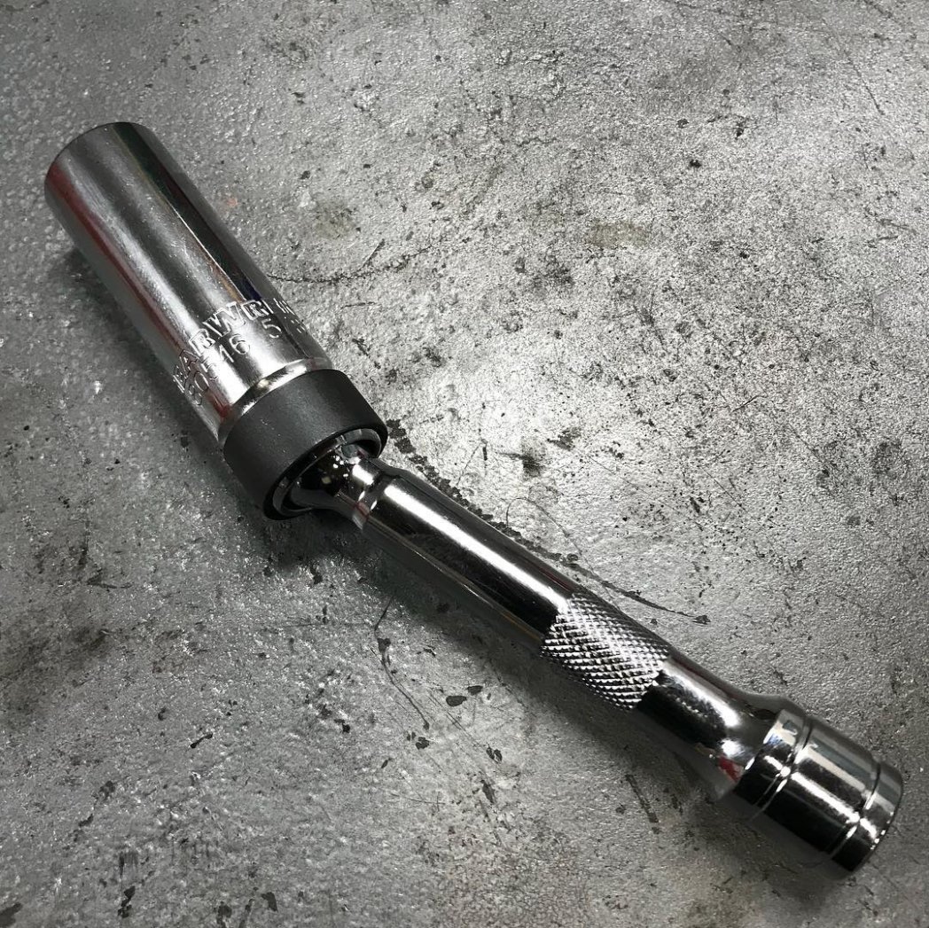 gearwrench's tweet photo. GEARWRENCH - Tool Tuesday @gearwrenchtools Magnetic Swivel Spark Plug Socket.  You can find the whole assortment in the set - 80601 ⚙️🔧 #GEARWRENCH #ToolTuesday ⚒➡️ #ForgeAhead Awesome Photo Credit 📸: haroldhlin https://t.co/XijIzHNMlJ
