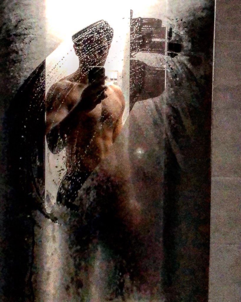 YoursKashyap's tweet photo. When the fog clears , Sunshine follows βοΈ
#ConditionCheck #AfterShower #GettingThere https://t.co/AUojlS7D33