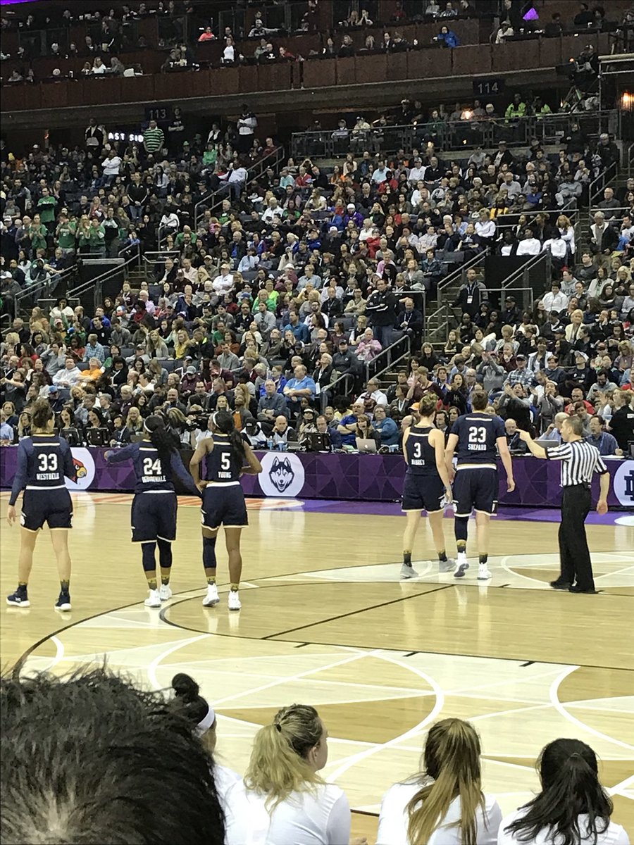 CassMahaney's tweet photo. Had a great time at @EGBAAG @niccdontcare . Best weekend ever got to compete with amazing talent from all over and meet @LaChinaRobinson ,  watch the best final 4 and championship game @ncaawbb and meet the legend, Kobe @kobebryant 🙏🔥🏀 https://t.co/rz51dvQmah