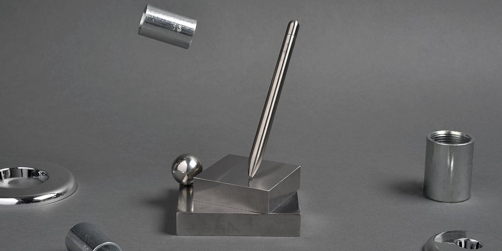 baronfig's tweet photo. Introducing the Squire Stainless Steel: a sleeker, stronger take on our classic rollerball pen. Write and sketch with durability and style. https://t.co/HoeR4Q0ZWh https://t.co/9pxlSnF7fJ