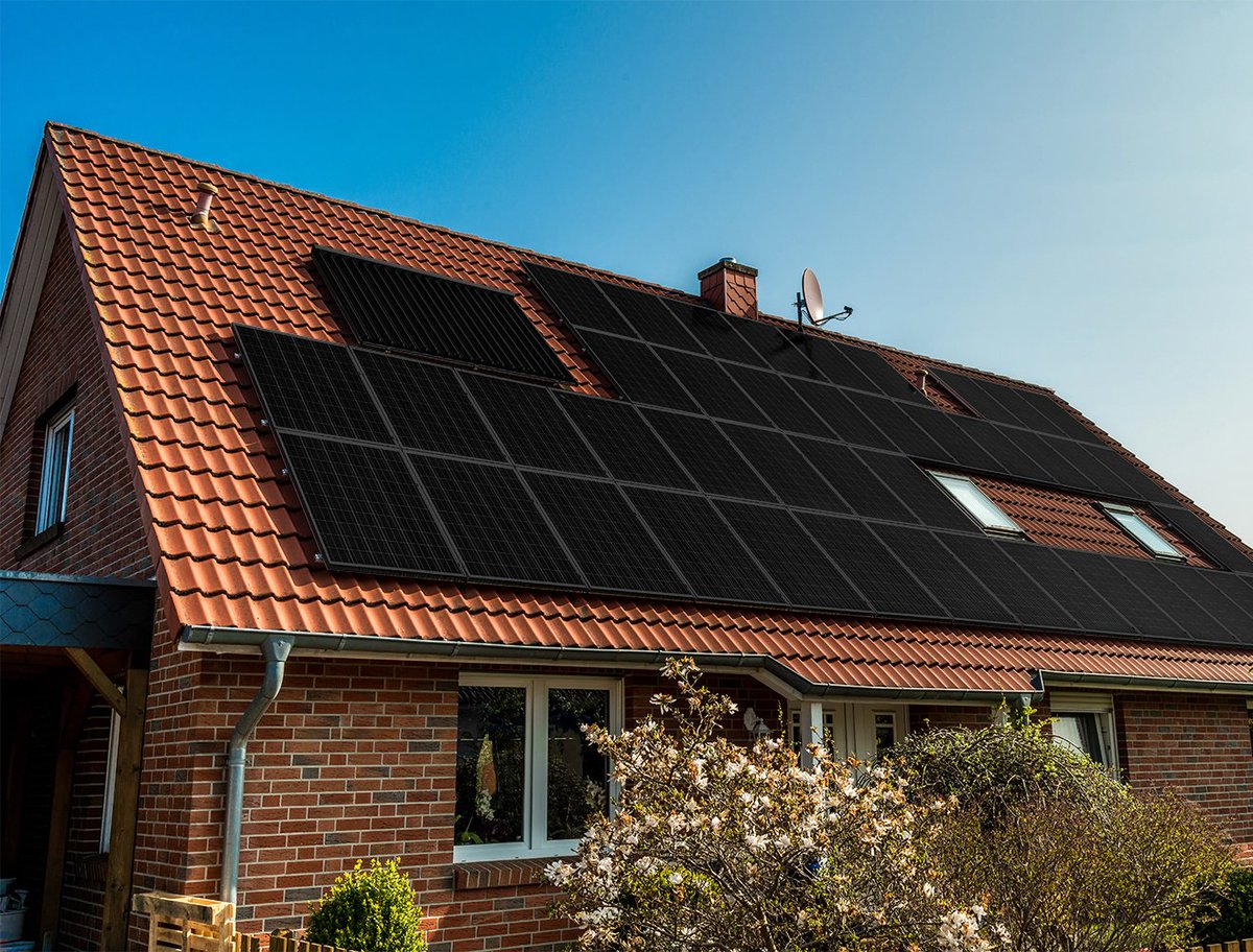 CodeGreen_Solar's tweet image. Unlike many other home upgrades, solar systems do not have to be purchased outright. Many solar energy companies today offer affordable leasing options that can meet your budget needs by paying off your solar system in installments. hubs.ly/H0bnL6k0