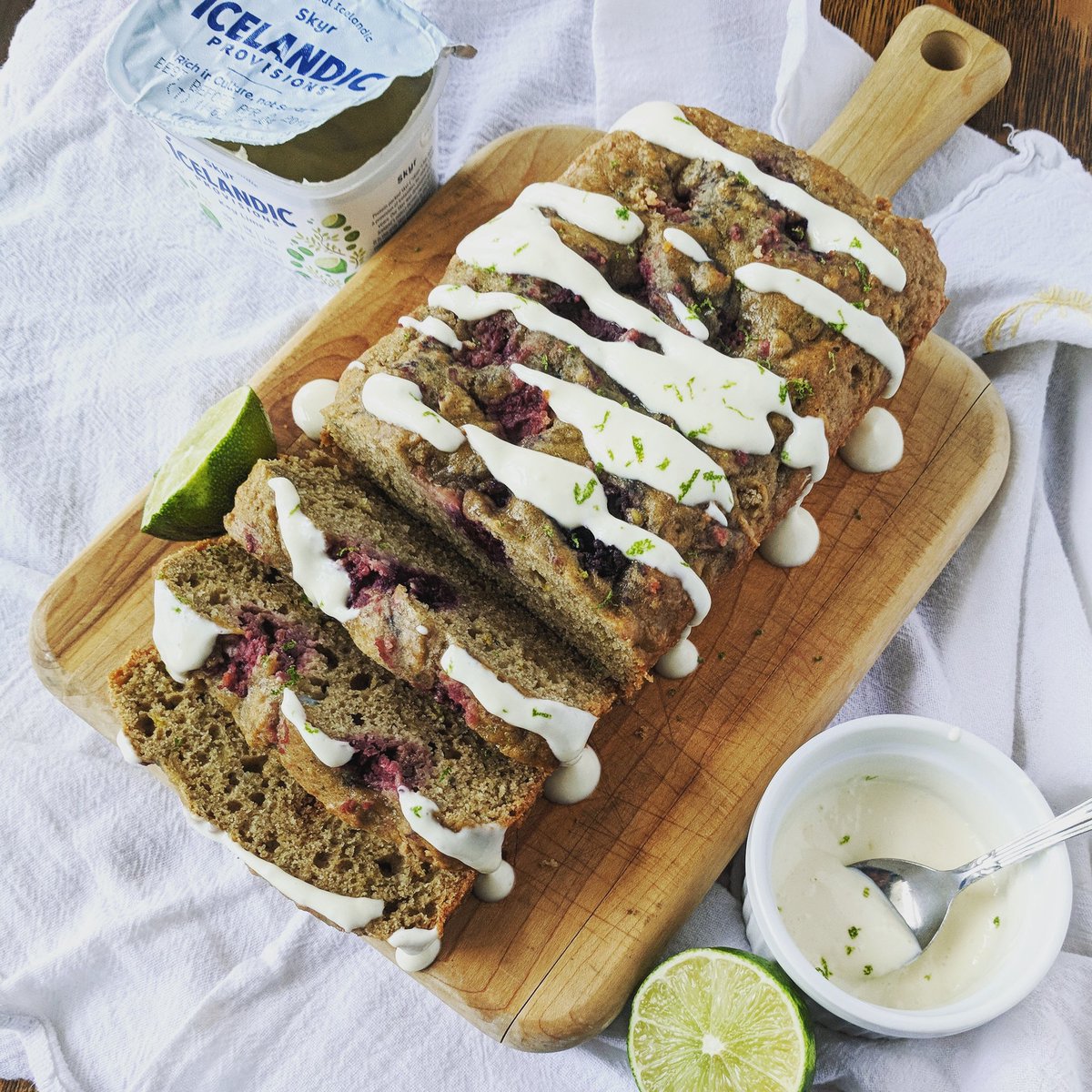 tspcurry's tweet photo. #ad Zucchini Bread with Blackberries and Key Lime Yogurt Glaze: what I baked with the yummy #freesample from @icelandicprov Key Lime flavor. So creamy, but not tart! #bakemorebread https://t.co/pTFH9iLv32