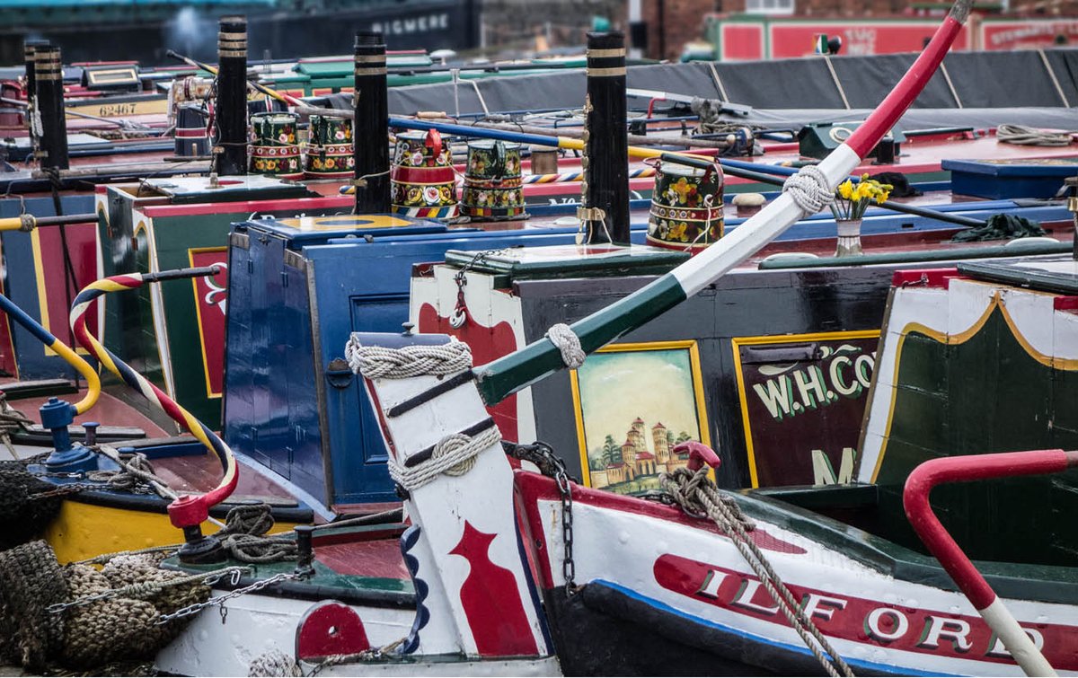 Historic boats showing off our heritage at Easter Gathering <a href="/NWMuseum/">National Waterways Museum</a> <a href="/CanalRiverTrust/">Canal & River Trust</a> #ellesmereport <a href="/tphilu/">Phil Underwood</a> <a href="/bonnetandbelt/">Bonnet and Belt Theatre</a> #canalsofoldengland