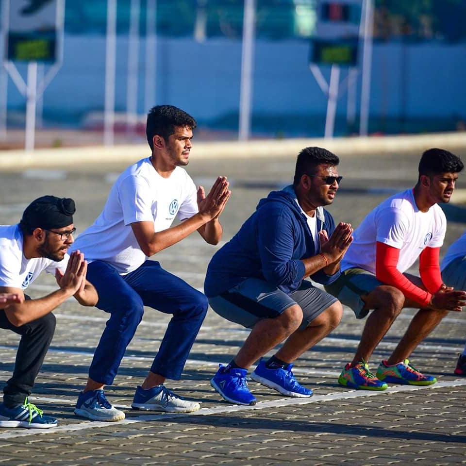 polocupindia's tweet photo. Determination is what makes it possible! 😅💪🙏
📸 - Aditya Bedre, Venkat Balaji
#ThoughtfulTuesday #KeepCalmAndWorkout #StayFit #FitnessCamp #AmeoCup2017 #VolkswagenMotorsportIndia https://t.co/7sYQy7Tlut