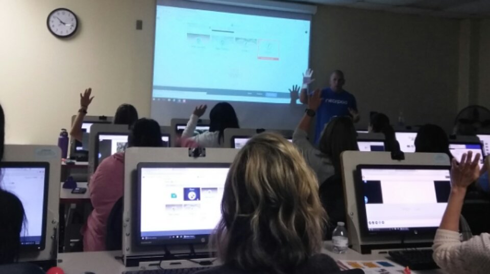 andreacantuect's tweet image. Great ECT technology training with the best!!!!!!!!!!
Thank you @john_w_moran for ALL your awesome support, 
you rock😎 !!!!!!
#ectnisd @NISDTechApps @NISDLeonValley  @NISD