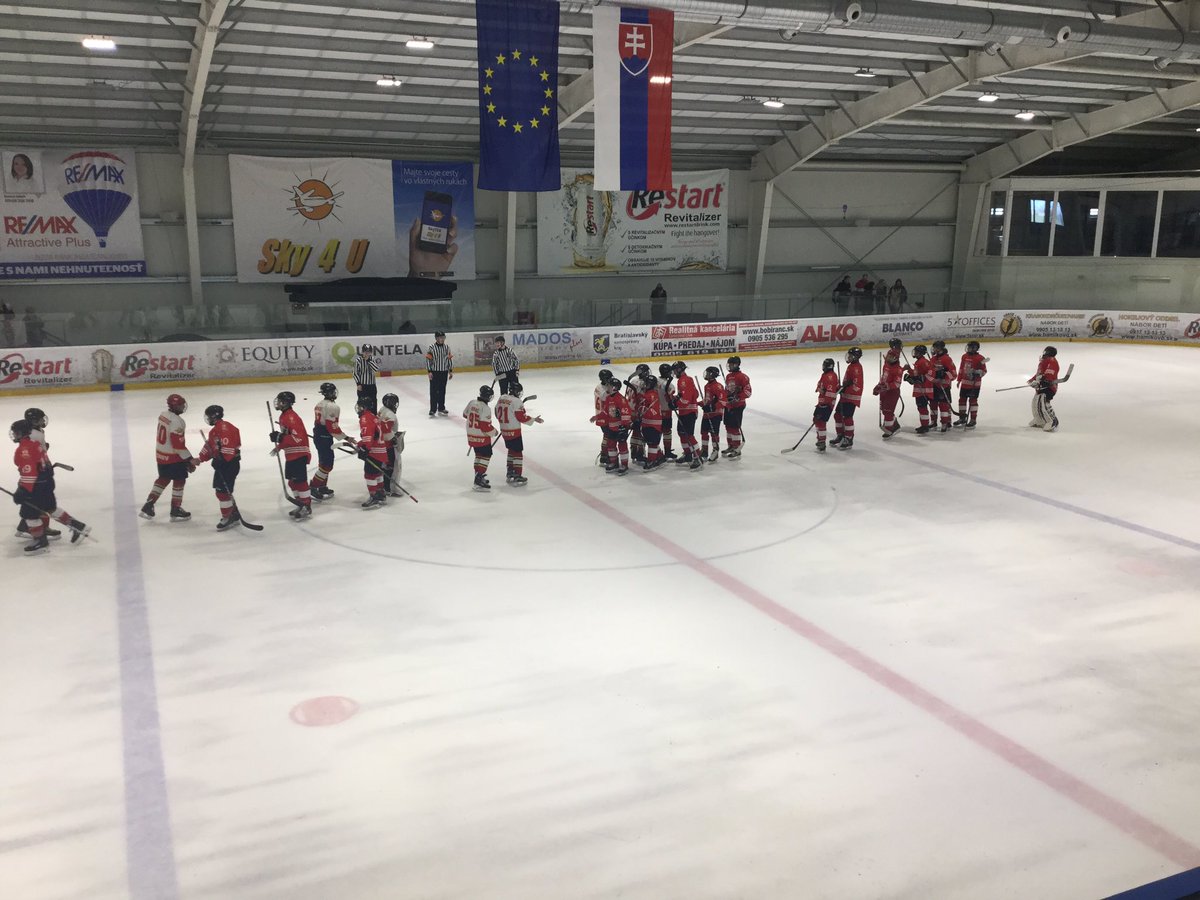 EngIceHockey's tweet photo. An empty net goal seals the win for England 15s, 5-3!

#ENTPitch https://t.co/Lajlb8LRlR