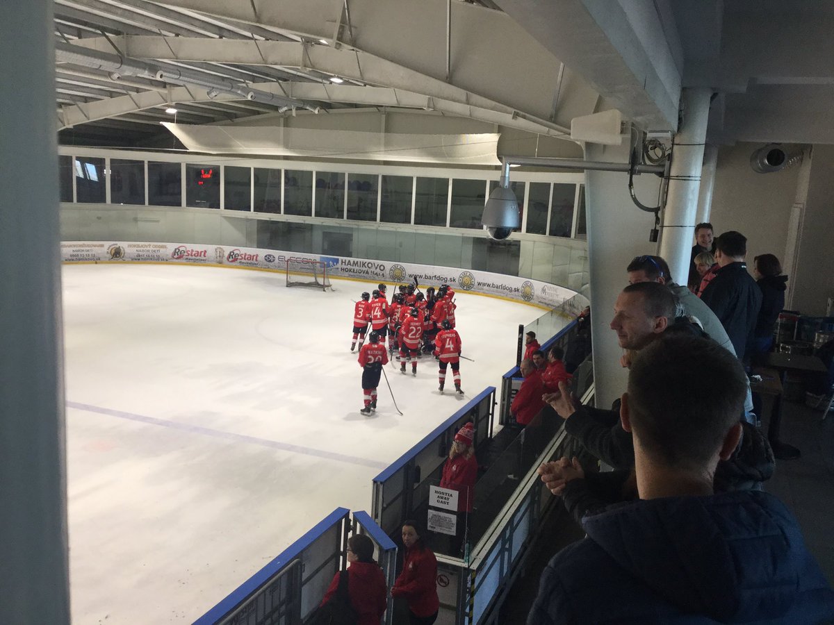 EngIceHockey's tweet photo. An empty net goal seals the win for England 15s, 5-3!

#ENTPitch https://t.co/Lajlb8LRlR