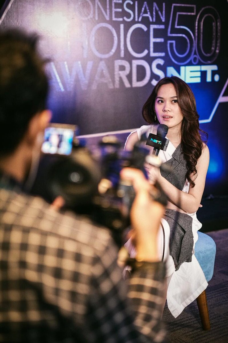 MusicaStudios's tweet photo. Potret @sherylsheinafia di Indonesian Choice Awards 5.0 @netmediatama Kamu sudah vote #SweetTalk kah? Yuk ramaikan :) https://t.co/wL3C2QW4BS