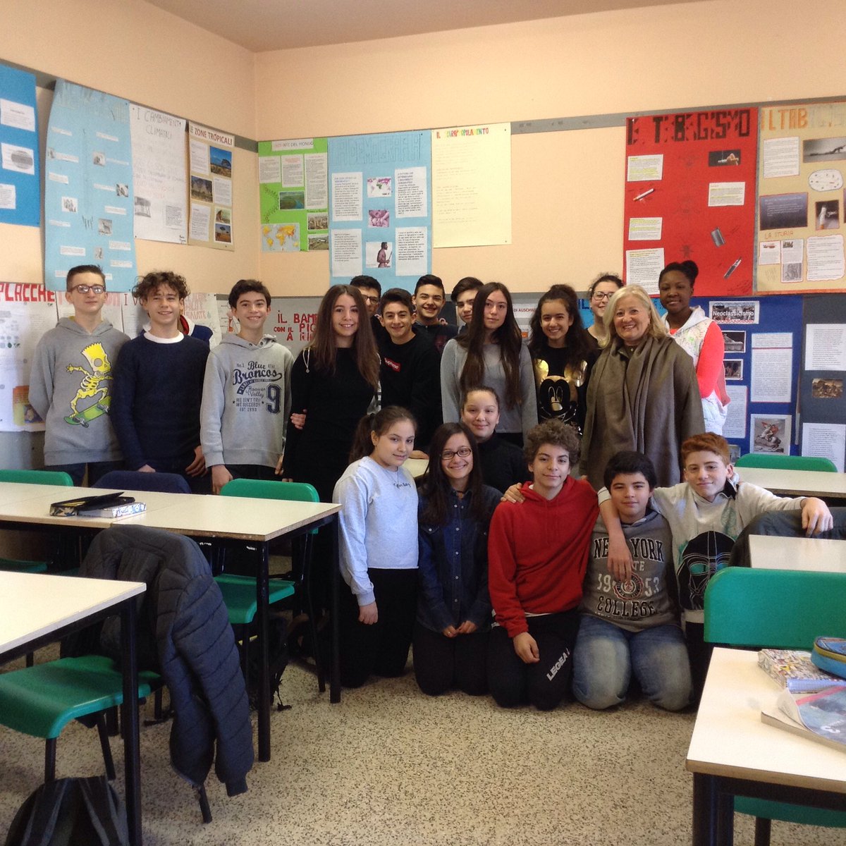 nomecognome911's tweet photo. @turaticantu @3aturati protagonisti della bella esperienza di #TwContare grazie a @wlascuolaviva @TwLetteratura https://t.co/kGlDt5zhkg