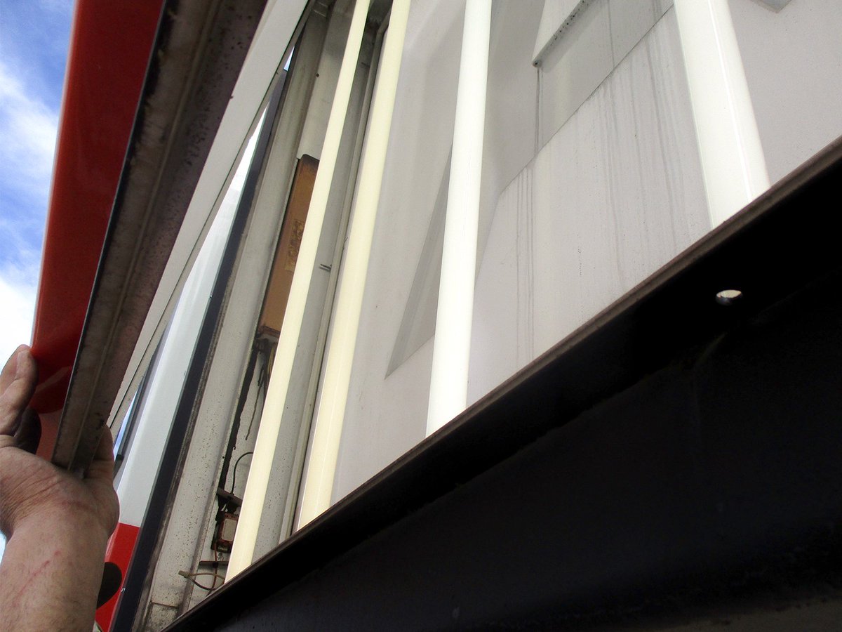 bakerssignstx's tweet image. We don't just manufacture and install signs... Business signs and lighting need maintenance and service and we are the company that Texas counts on! #signservice #lightingservice #bestintexas