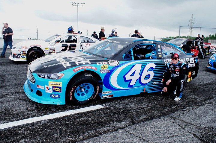 GeneralTire's tweet photo. Take a behind-the-scenes look as @ThadMoffitt prepares to make his first @ARCA_Racing Series start of the 2018 season this weekend at Nashville! Follow along here and on our Facebook and Instagram pages!

https://t.co/THI2W6tNFV https://t.co/LZ6Wokd069