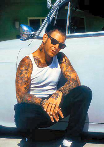 Happy birthday to Mike Ness of Social Distortion, born this day in 1962. 