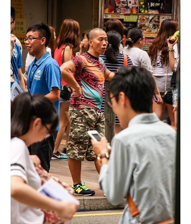 A moment of contemplation in the madness of Mong Kok.
.
.
.

#hongkong #mongkok #mongkokstreet #contemplation #street #streetphotography #urban #urbanphotography #travelphotography #travel #instapicture #instapic #urbanphotography #urban #city #cityphoto… ift.tt/2GNvQO1