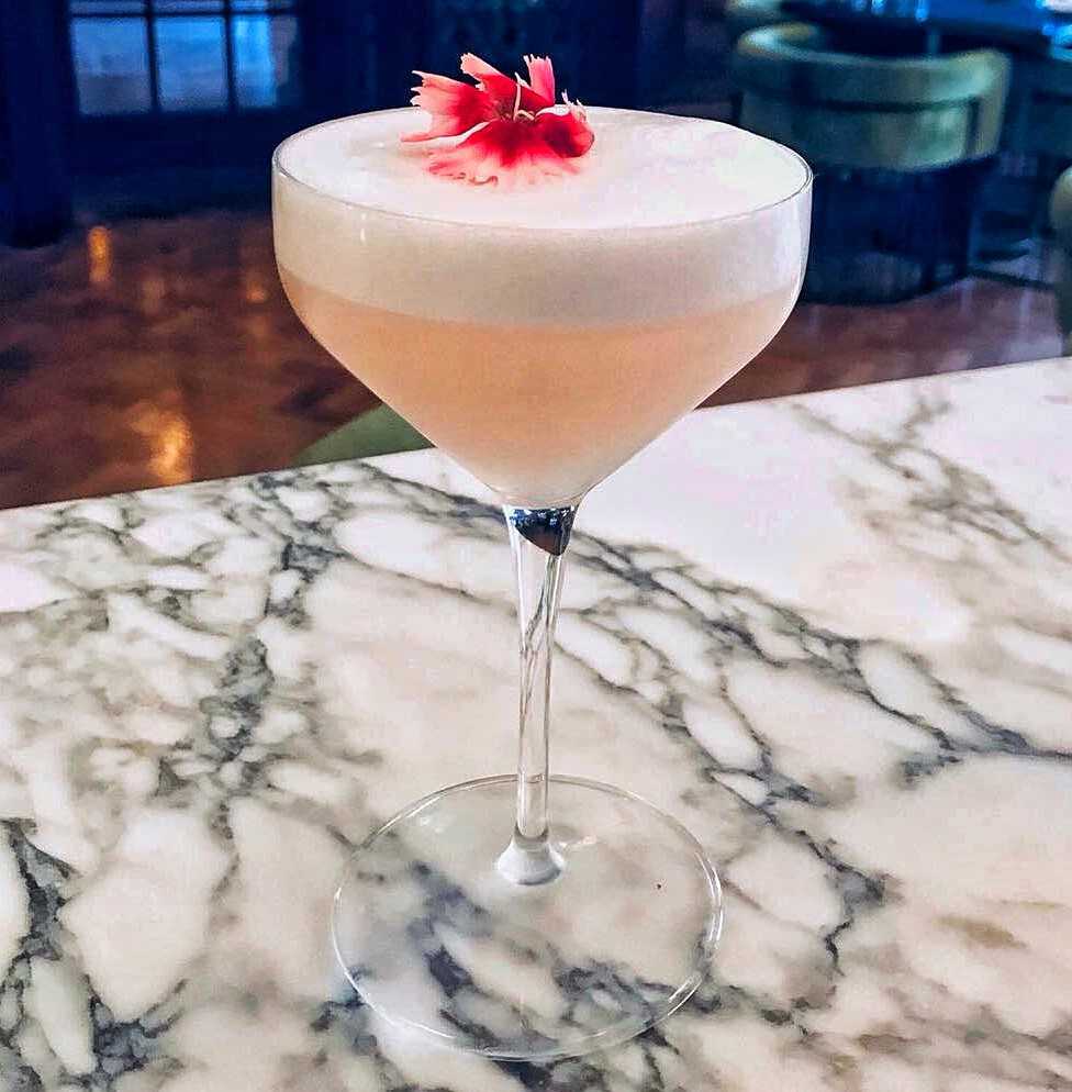 Throwback to this pretty little Sour as part of the #whywry challenge at <a href="/MasonsMcr/">Masons Restaurant Bar</a> - this month is Highballs! 🌺🍸