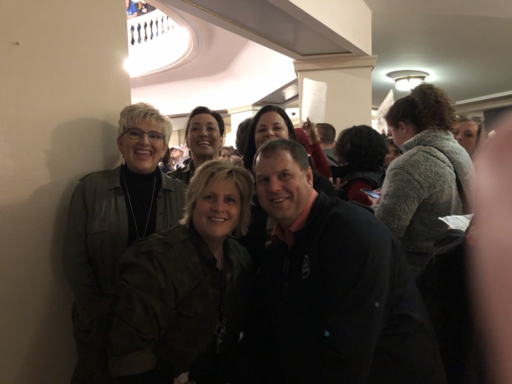 melani_mouse's tweet image. Finally made it into the Capitol. It’s at capacity! #pcsrocks