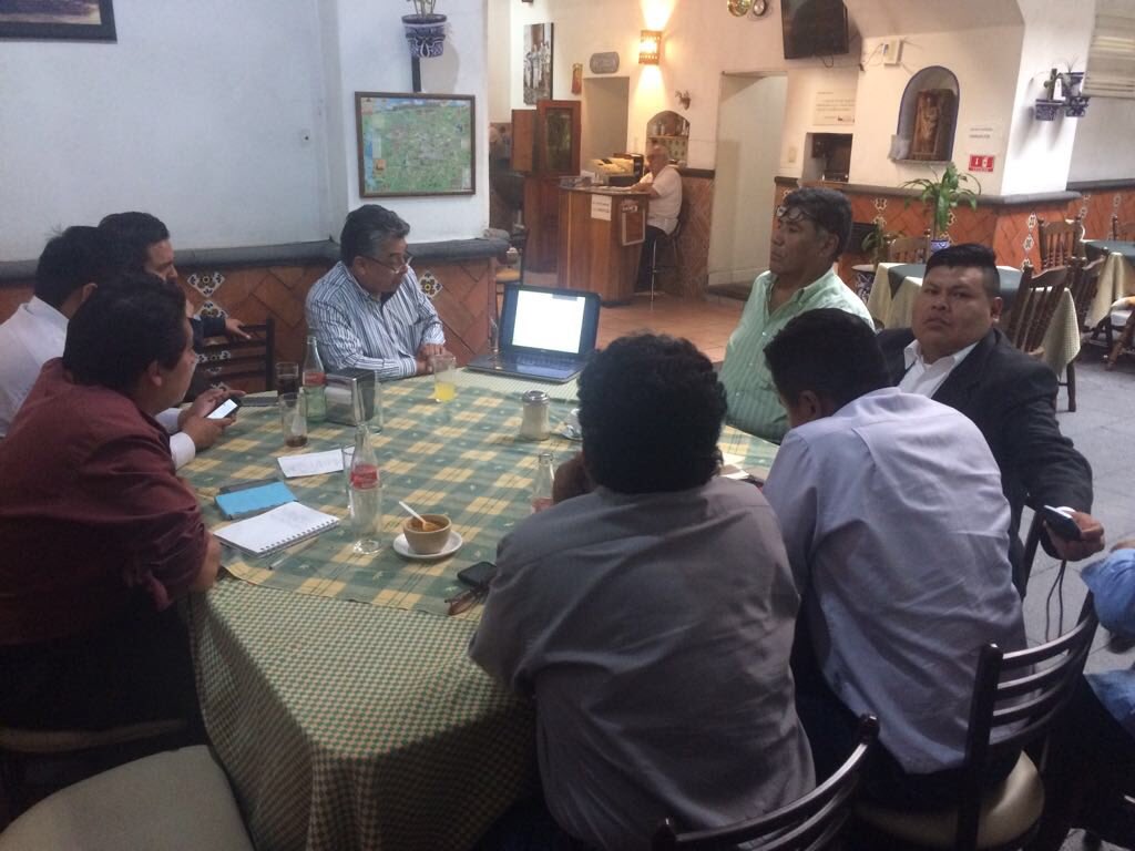 Reunión de trabajo sobre la Estrategia estatal en defensa del voto en Puebla.