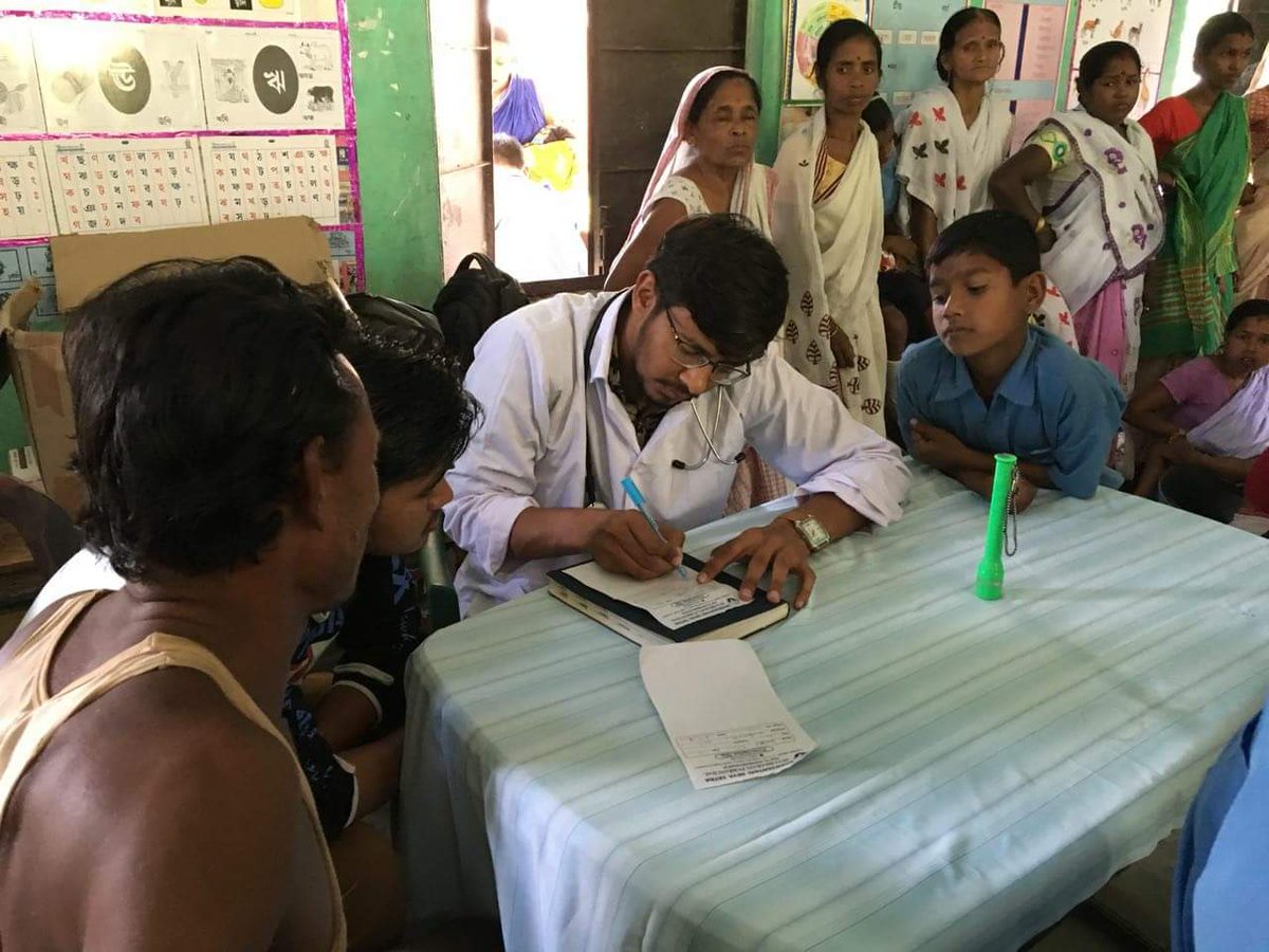 NMOBharat's tweet photo. Day 1: 3rd April 2018
Team majuli district assam
Village : Malapinda
Time : 11:30am to 3:15pm
Total patients: 215
Males: 76
Females: 139
Child : 59

History taking, general physical examination, health education were given, and medicines prescribed accordingly https://t.co/mXkxWeP5Pq