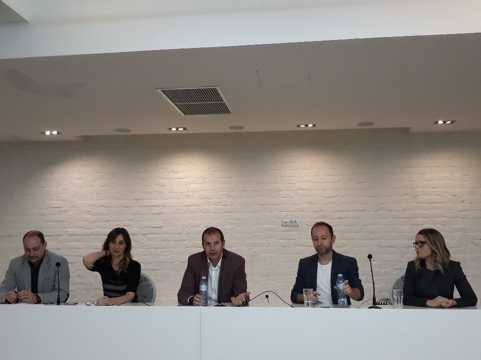 DunjaStyle's tweet photo. "Masovni mediji si sve plitkiji, ogoljeniji!" @boramiljanovic #how2PR @PRDrustvo https://t.co/twboWWuaRU