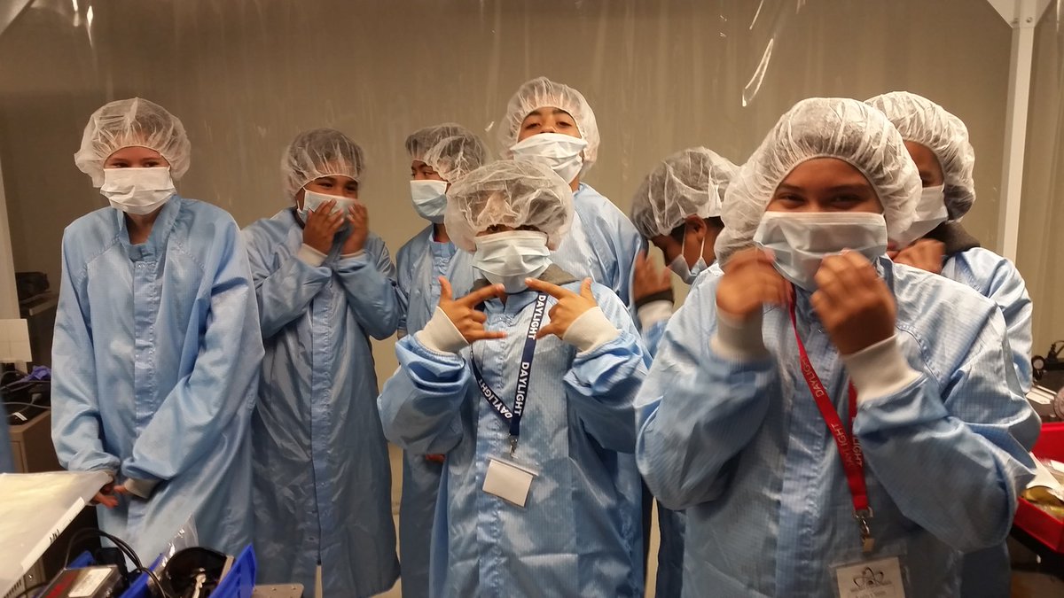 Casita4Earth's tweet photo. Learning about fiber optic cables in a clean room with Mr. Lopez! https://t.co/naORGNcVYC