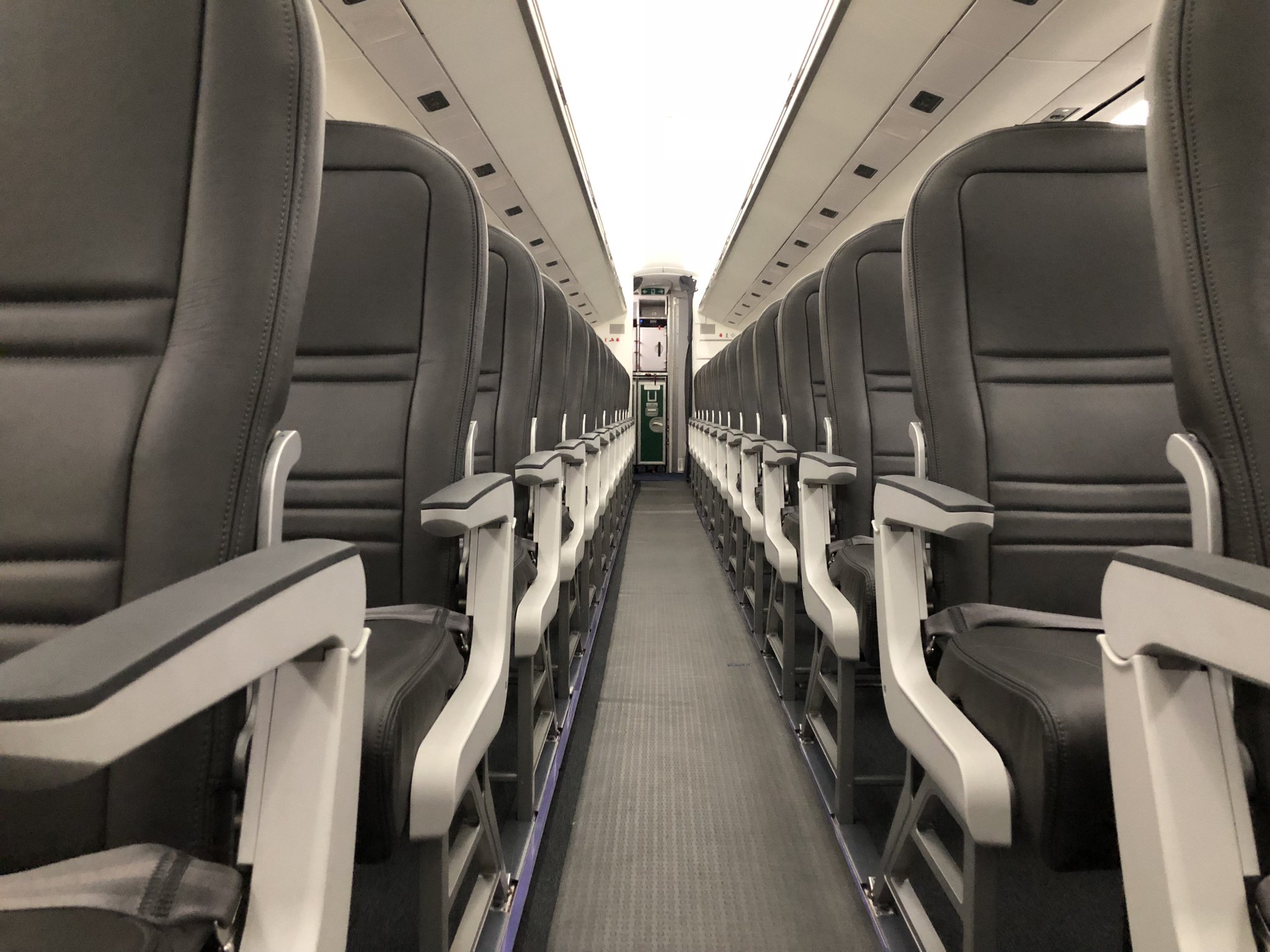 Enrique Perrella on Twitter: "Check out the interiors of @FlyWideroe's