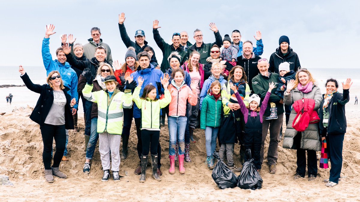 Fantastic family morning for @DefraGovUK taking part in the #BigSpringBeachClean at #Porthtowan @EnvAgency @sascampaigns @BudeCleanerSeas 

Thank you so much to everyone for investing time in helping to make @EnvAgencySW a #GreaterPlace

#TeamEA #TeamDefra