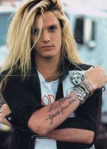 Hoje é aniversário da loira mais linda, Happy Birthday Sebastian Bach 
