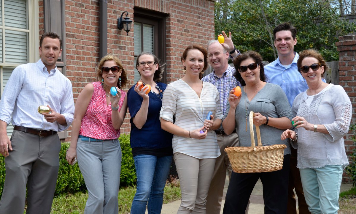 ExecSpeakers's tweet photo. The April showers started early in #Memphis this year, so we had to postpone our annual egg hunt. We're a little wind-blown today but always love getting creative with a 10-minute break with our team! #teamwork #workhardplayhard #bestteamintown #getcreative #execspeakers https://t.co/5TS6oarl5e
