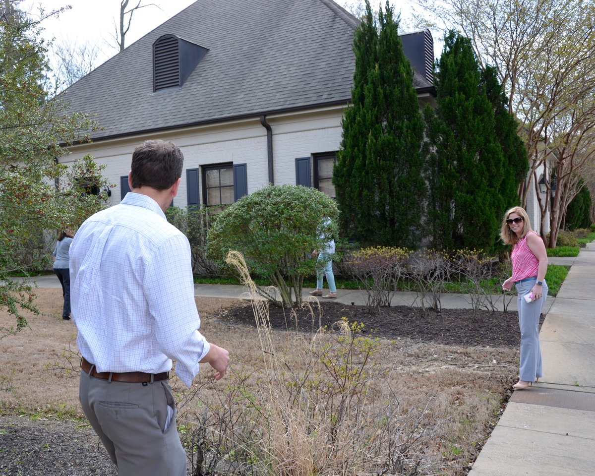 ExecSpeakers's tweet photo. The April showers started early in #Memphis this year, so we had to postpone our annual egg hunt. We're a little wind-blown today but always love getting creative with a 10-minute break with our team! #teamwork #workhardplayhard #bestteamintown #getcreative #execspeakers https://t.co/5TS6oarl5e