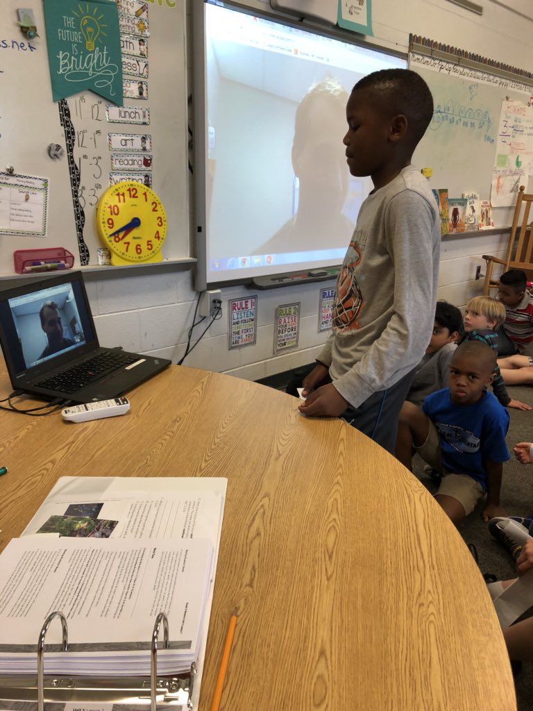 Hanzsbananzs's tweet photo. A wonderful opportunity to skype with @TheRyansWell. Learning more about the importance of raising awareness for access to clean water around the world! 🌍💦 @MsHetes @TheKGallagher @SalemElementary @ELeducation #onewell #modulefour #wateraroundtheworld https://t.co/cwQqNsdJnt