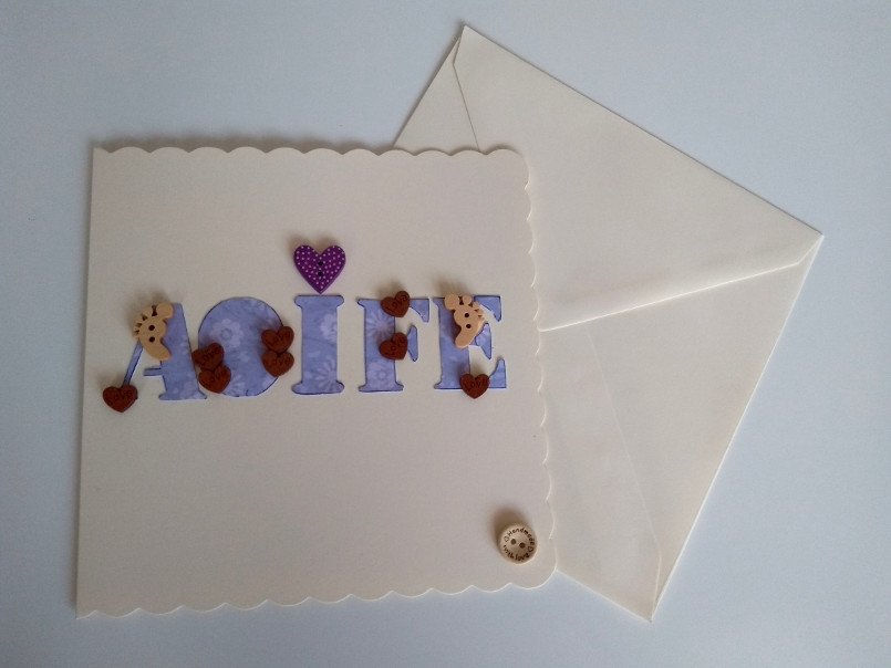 shaunagra17's tweet image. Family box frame c/w matching card of same background. #deepboxframe #familywallart  #customisedframe #myowndesign #livingroomart #housewarminggiftideas #ordernow  #familypresent #madetoorder #wordtiles #myowndesigns #personalisedgift #woodenletters #babyaoife