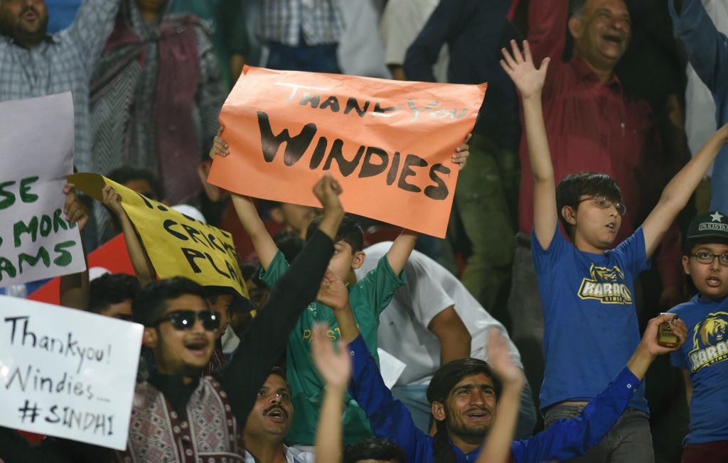 najamsethi's tweet photo. Karachi you have been outstanding! You make us proud we will be back soon with more top class cricket and Inshallah international cricket will be fully restored across Pakistan 🇵🇰 #ApnaKhelApneGhar https://t.co/4loEnmIBEh