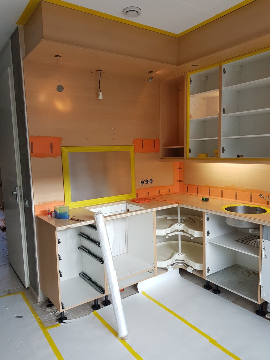 Fvustucwerken's tweet photo. Keuken restyling #mortex#rosmalen#betonstuc#design https://t.co/vsfXbryMsH