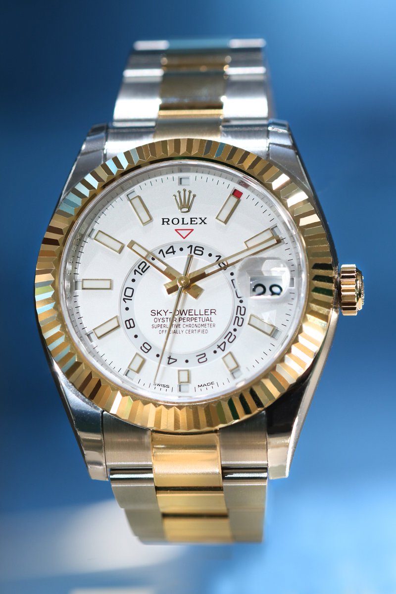 SKY-DWELLER #326933 
Oyster, 42 mm, Oystersteel and yellow gold
Available at #rolexvancouver #vancouverlovesrolex #rolexgwc #rolexskydweller