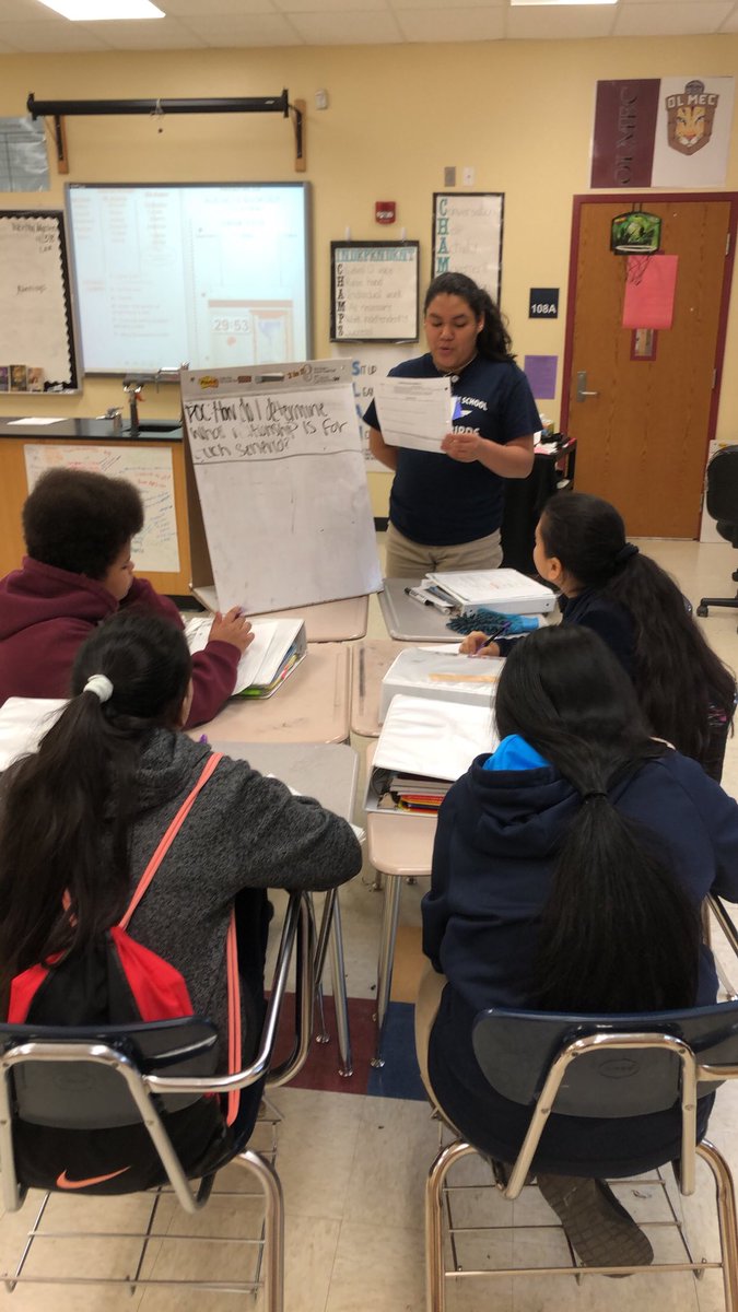 sidney_hankins's tweet photo. Tutorials today! #AVID #tuesday #TRF #POC #30secspeech #questions #3columnnotes #tutors #JMABIOSMART #WPSProud #collegebound https://t.co/V0LLs5I3BO