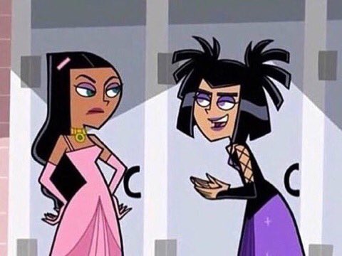greenIight's tweet photo. listening to melodrama vs listening to pure heroine https://t.co/jhlZDCVfCv