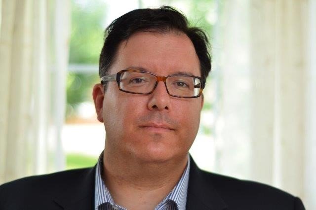 Martin Meunier, de l'Université d'Ottawa, préside le jury littéraire dans la catégorie ESSAIS
communications-societe.ca/fr/news-item/m…
