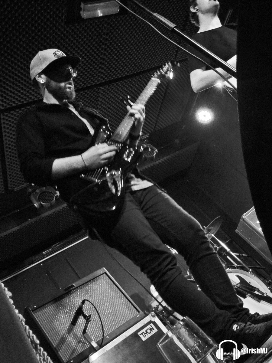IrishMJ's tweet photo. @irishmusicparty Then we had @WolvesOfYouth I wanted to see these guys for ages and wasn't disappointed!

#irishmusicparty https://t.co/4w9JpgjoNO
