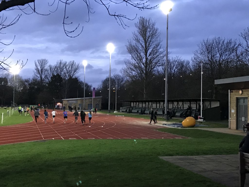 EalingHour's tweet photo. Tonight as usual Iโm tweeting #EalingHour from Ealingโs own Olympic-standard training track @eaPerivale, hoping my 4G holds up! #racing #tracksndfield #Perivale #devotedmum ๐๐พโโ๏ธ https://t.co/g3rsBGZlS0